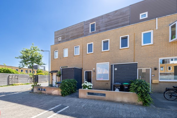 Medium property photo - Glazenmakerhof 120, 2492 RV Den Haag